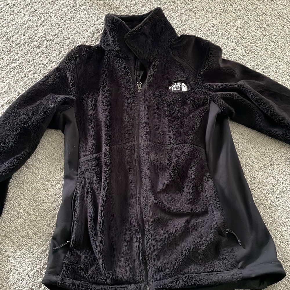 The North Face womens black medium fleece jacket sim to Osito Fleece full zip